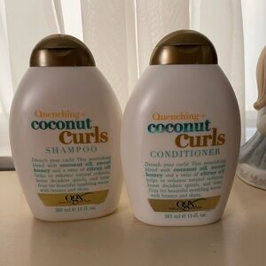Coconut Curls Shampoo and Conditioner Set - White and Gold